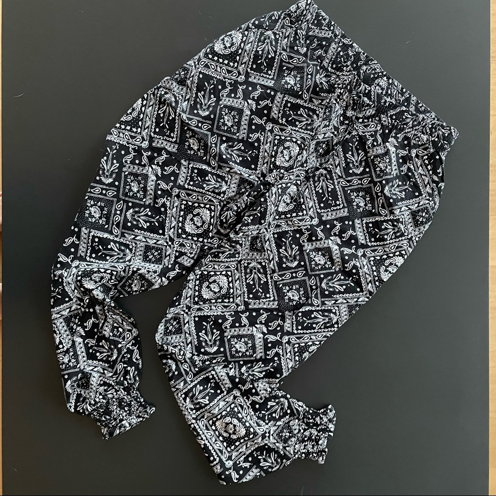 H&M lounge pants